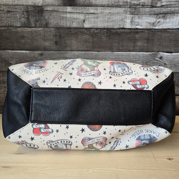 Loungefly Star Wars Tote Bag - Black and Cream - Picture 9 of 16